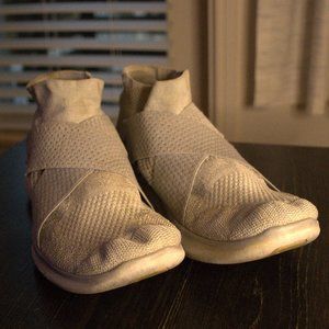 Nike Free RN Motion Flyknit Mid Cut (Great Condition, Gently Used)